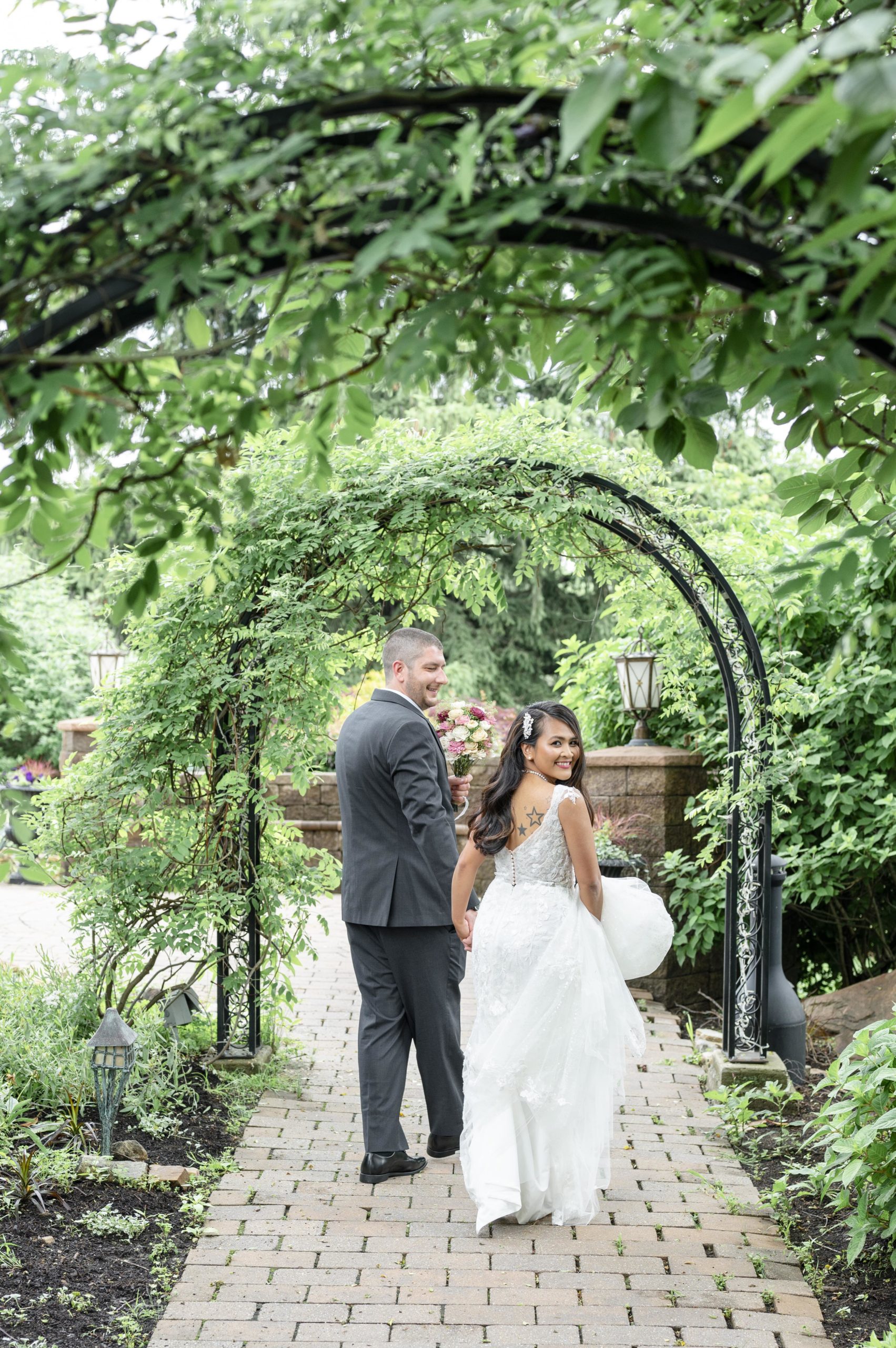 Summer Wedding at Penn Oaks Golf Club | Pennsylvania Wedding Photographer