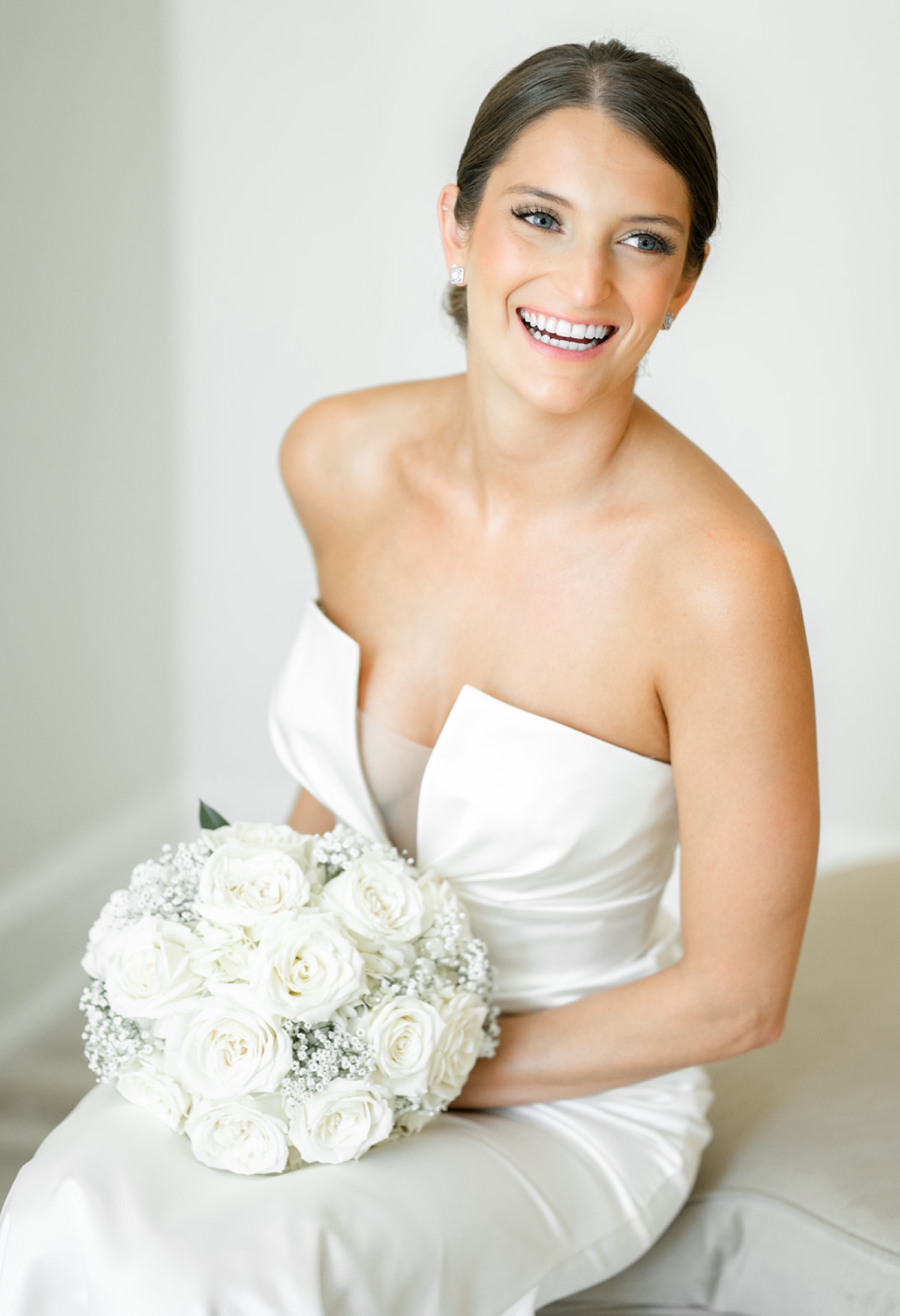 Bride Getting Ready at Linwood Country Club