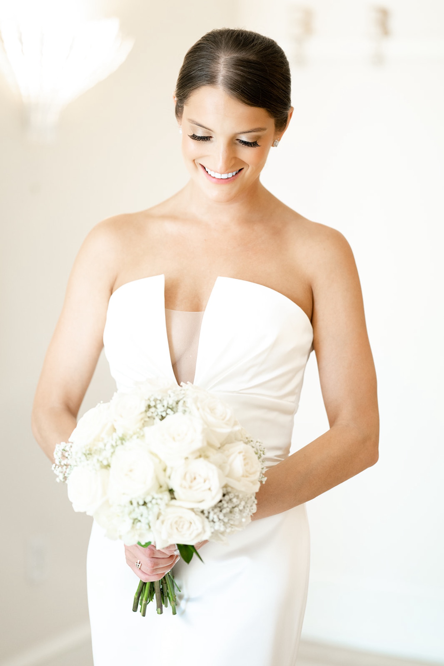 Bride Getting Ready at Linwood Country Club