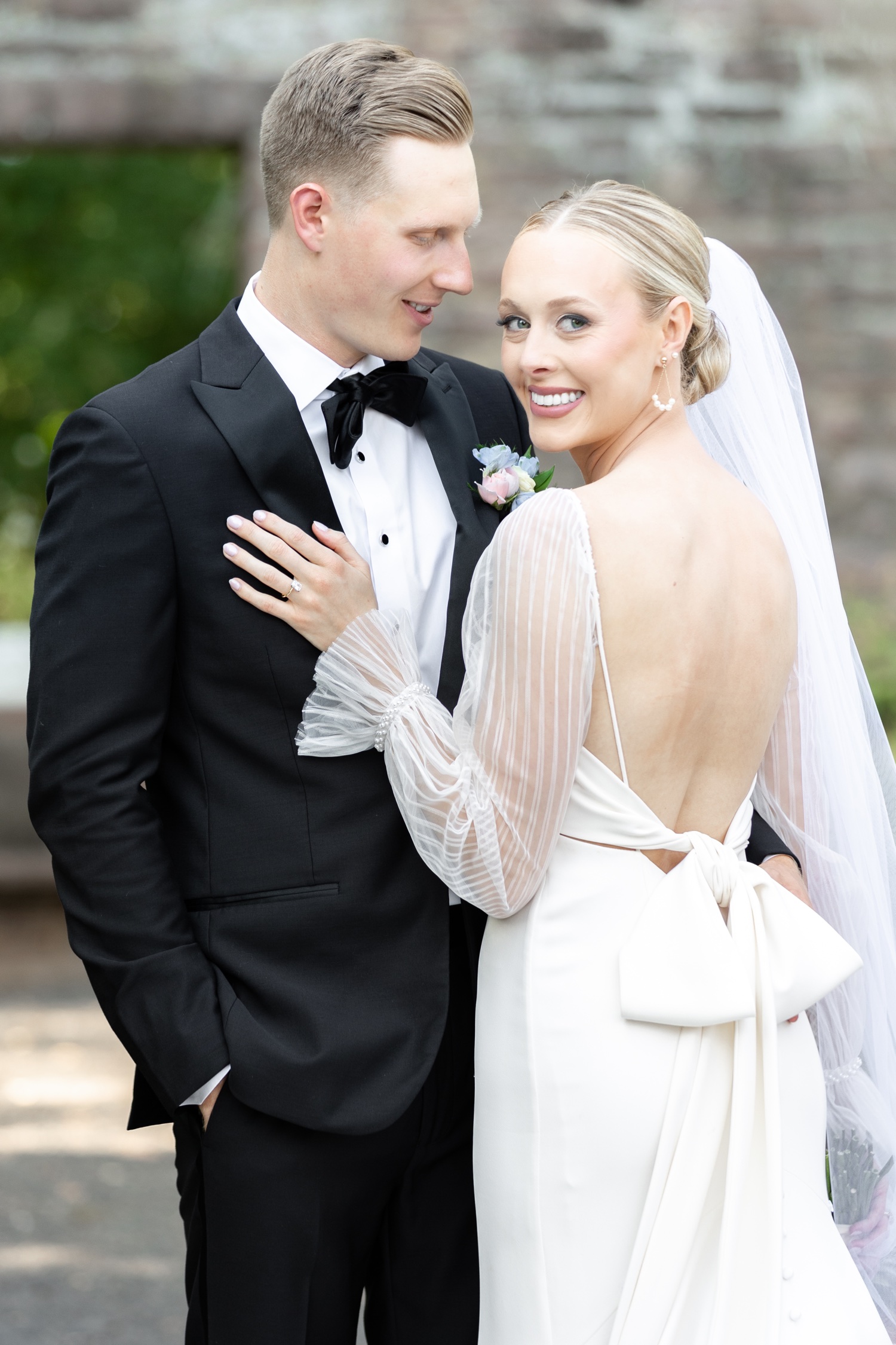 Bride and Groom Portraits at Tyler Gardens in Bucks County