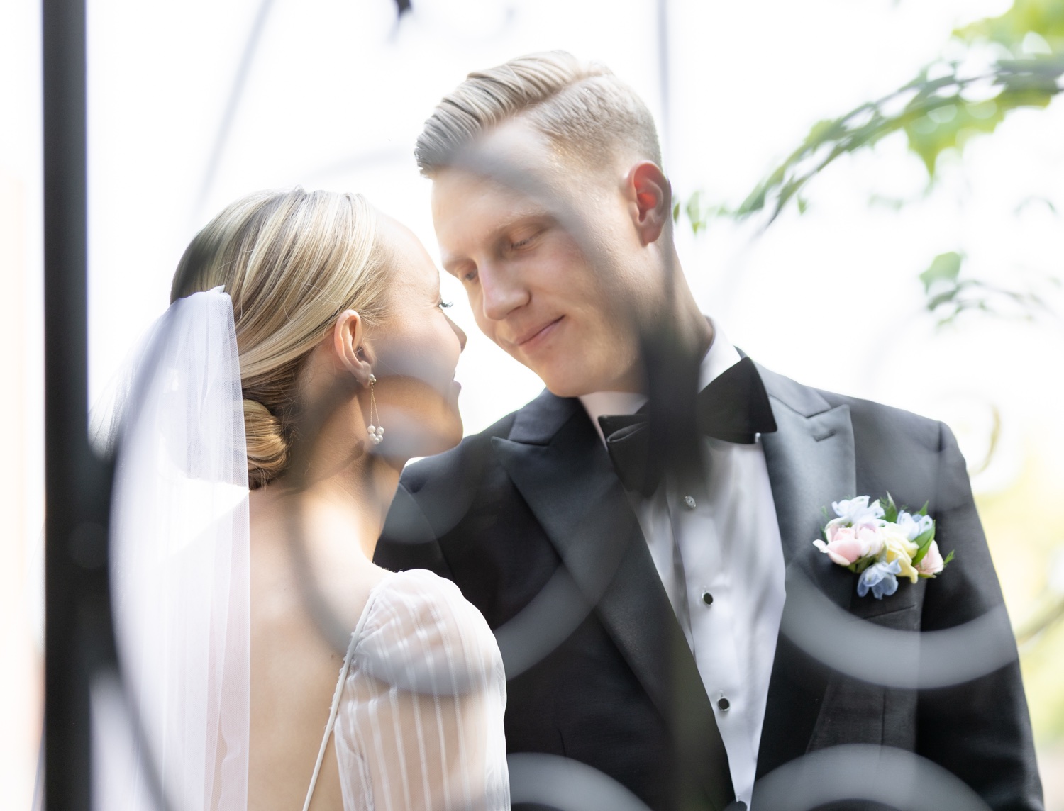 Bride and Groom Portraits at Tyler Gardens in Bucks County